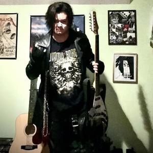 Meet your Posher, Devin